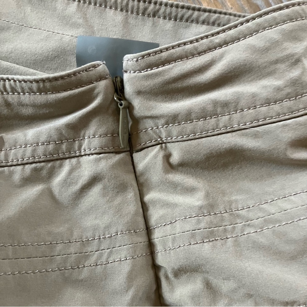 Athleta Classic Everyday Tan Women's Skort / Skirt Adjustable Waist 12 - Picture 3 of 8